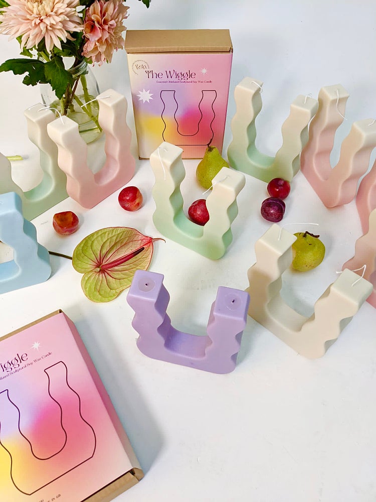 The Wiggle (Block Colour)